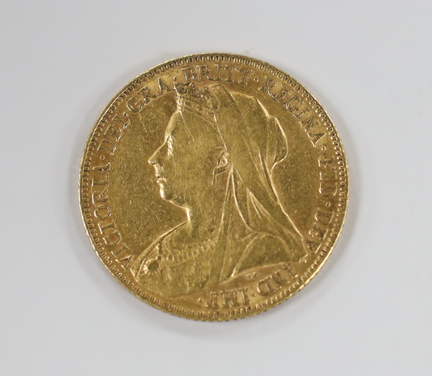 A Victoria 1900 gold sovereign.
